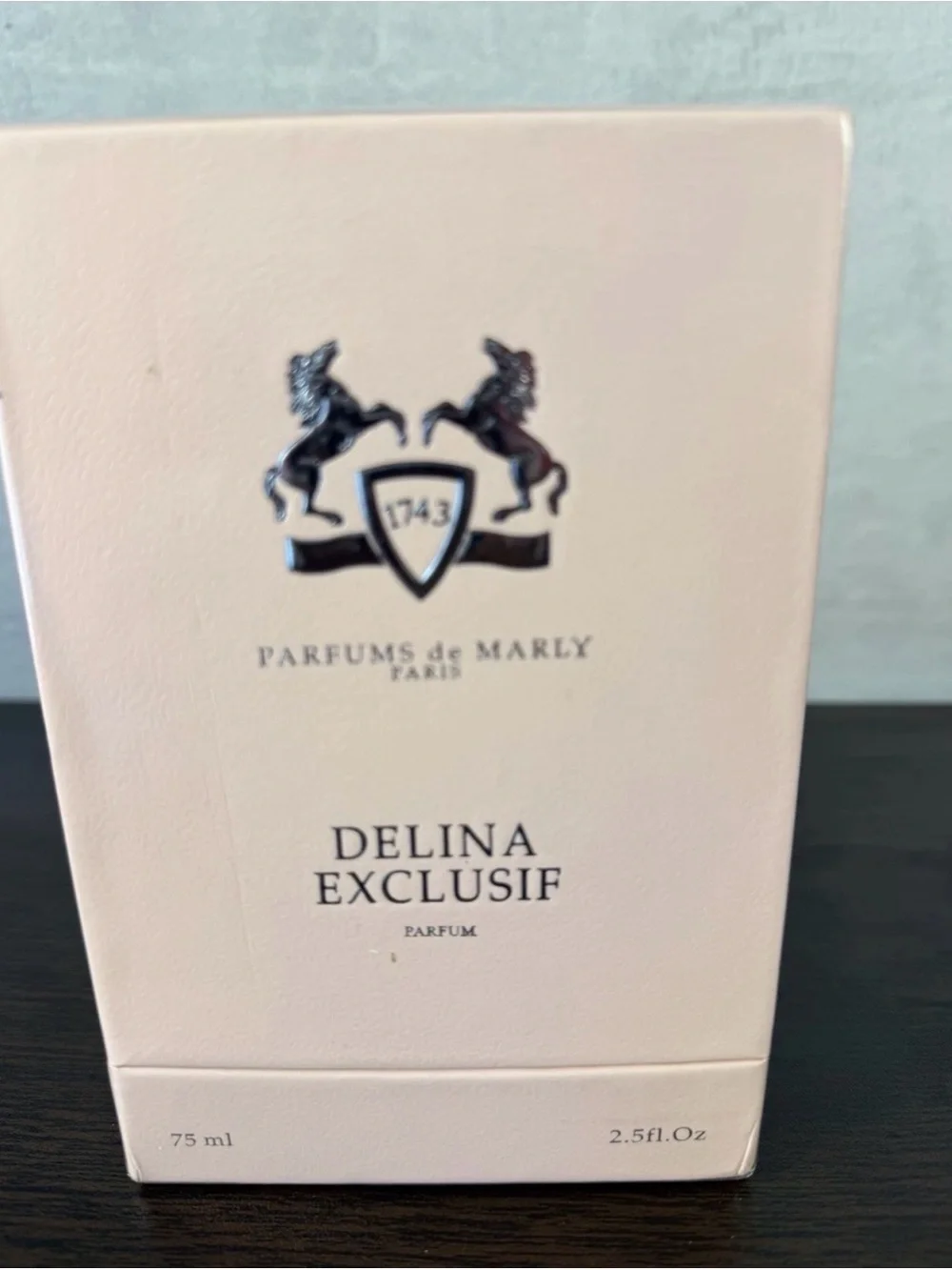 Delina Exclusif